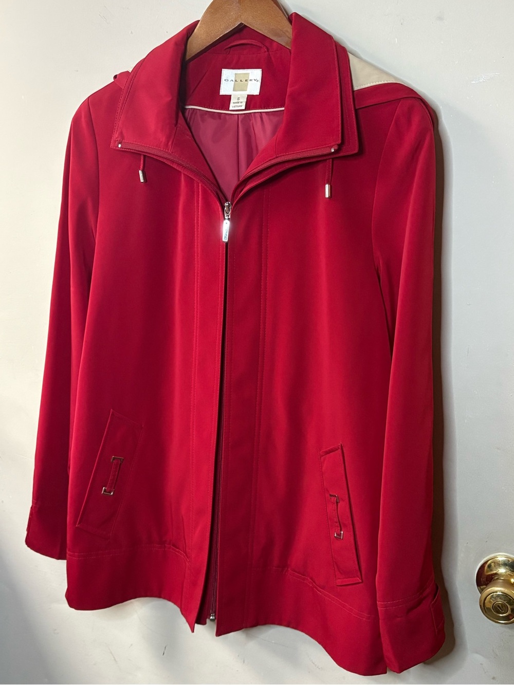 Gallery Vibrant Red Zip-Front ladies small rain  Jacket with removable hood.